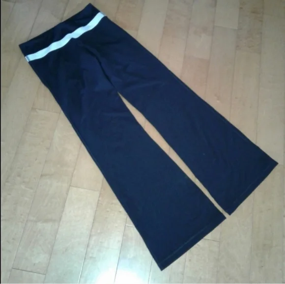 Lululemon Groove Flare Yoga leggings jogger sweat-Pant sz 8 Black white band - Picture 2 of 9